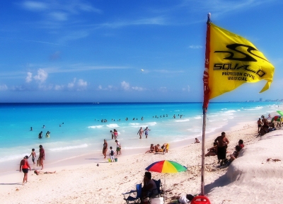 Cancun (16:9clue)  [flickr.com]  CC BY 
Información sobre la licencia en 'Verificación de las fuentes de la imagen'